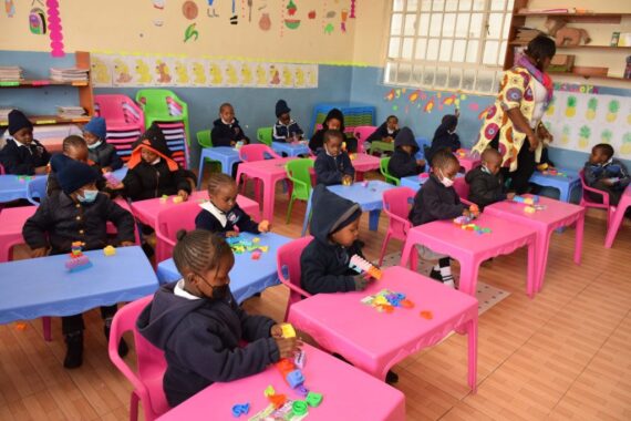 kids-in-class-1024x684 kids-in-class-1024x684